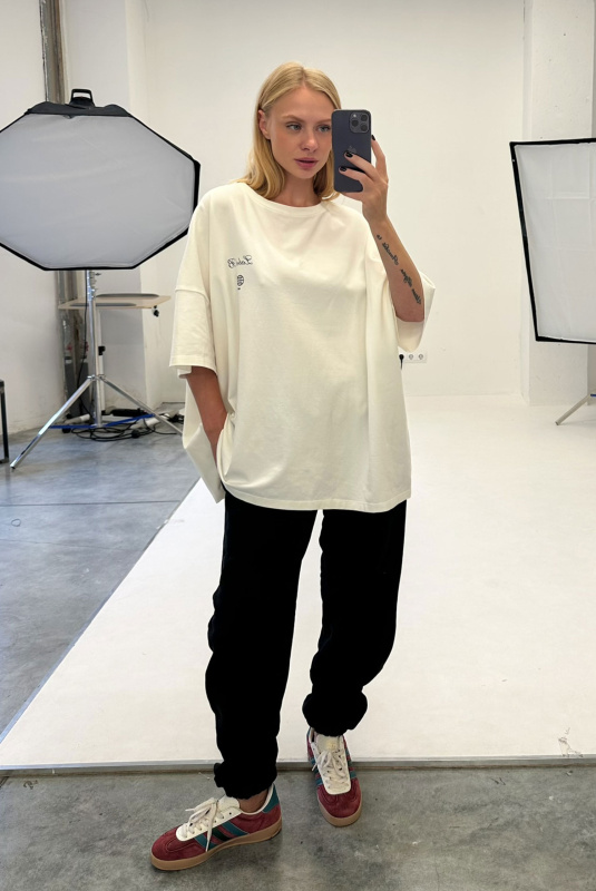 Футболка объемная WANTED WHITE