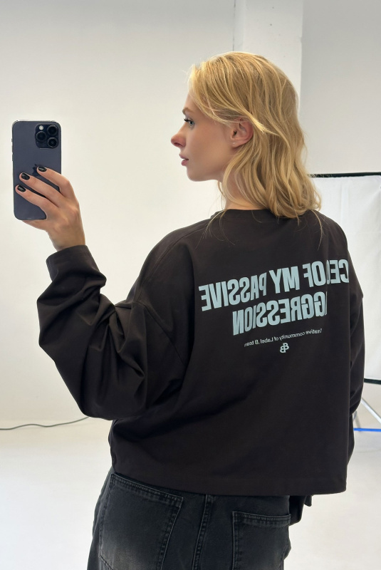 Лонгслив на кулисе BROWN