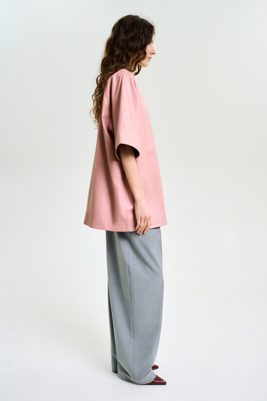 Футболка из экокожи LIGHT PINK