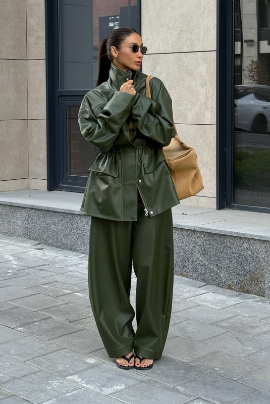 Брюки "бананы" из экокожи GREEN