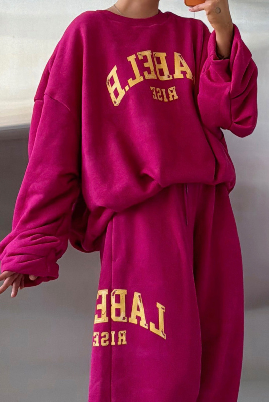 Свитшот с защипами