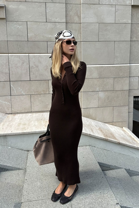 Платье на пуговицах вязаное BROWN