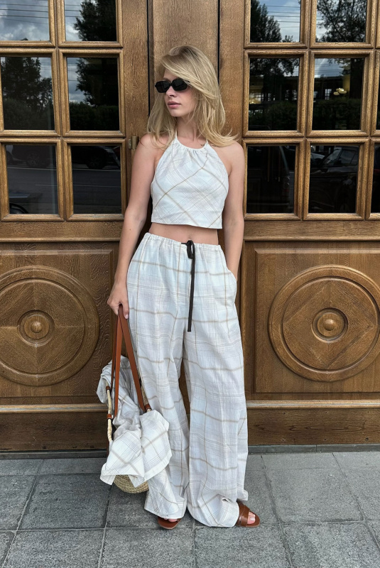 Брюки на узком поясе из хлопка в клетку BEIGE Брюки на узком поясе из хлопка в клетку BEIGE