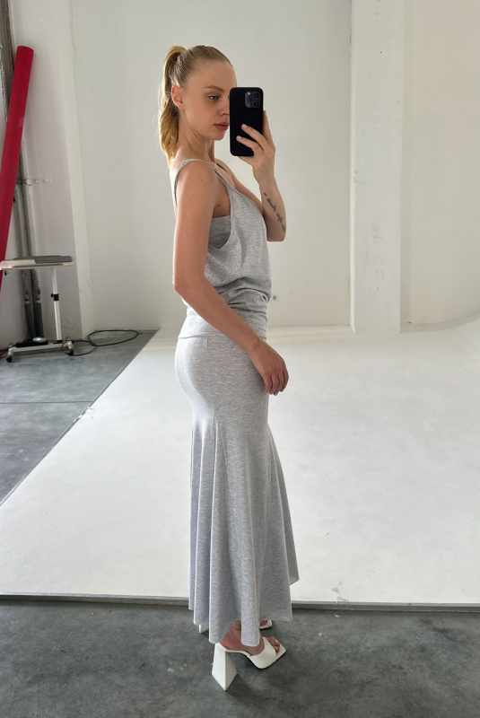 Платье на бретелях GREY