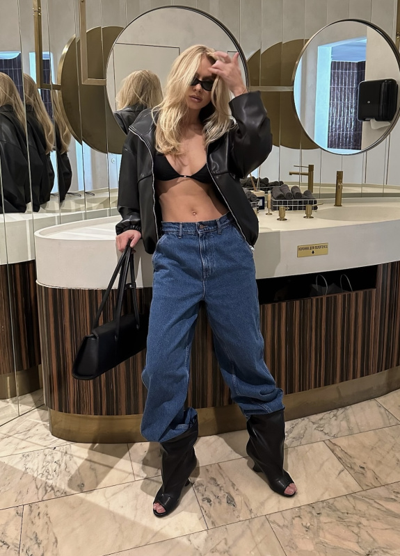 Джинсы прямые с рельефами