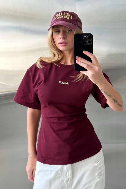 Футболка приталенная