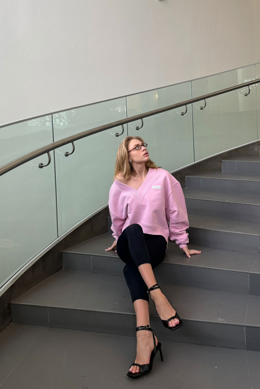 Свитшот с V вырезом LIGHT PINK Свитшот с V вырезом LIGHT PINK