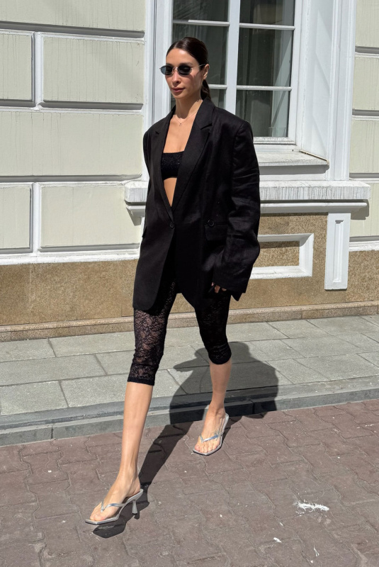 Топ из гипюра BLACK