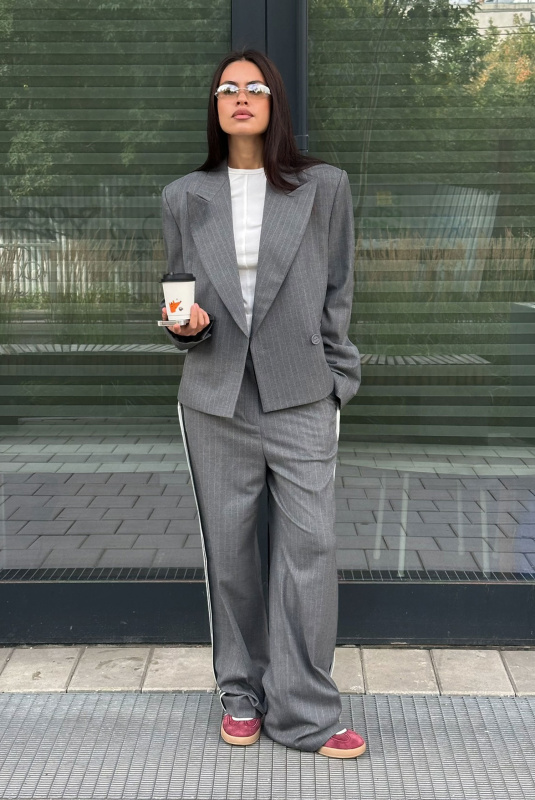 Пиджак короткий в полоску GREY