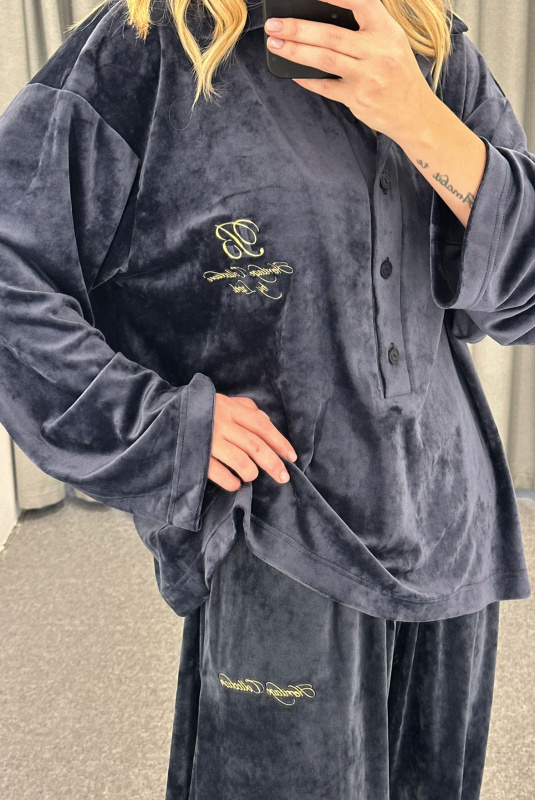 Лонгслив из велюра BLUE