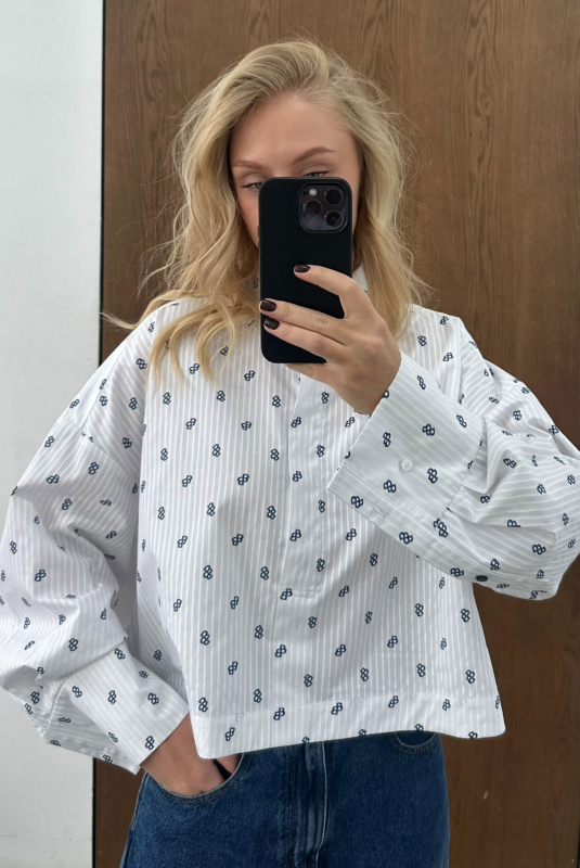 Рубашка объемная укороченная с паттерном WHITE