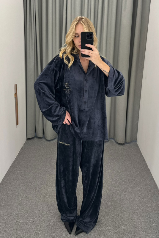 Лонгслив из велюра BLUE