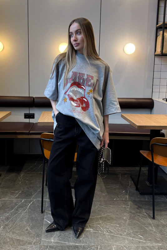 Футболка со стразами (серая)