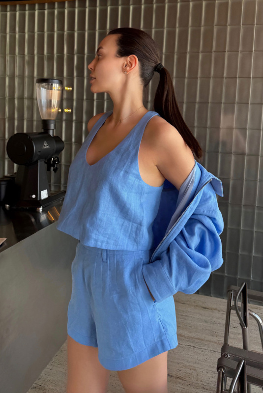 Шорты на высокой посадке изо льна LIGHT BLUE