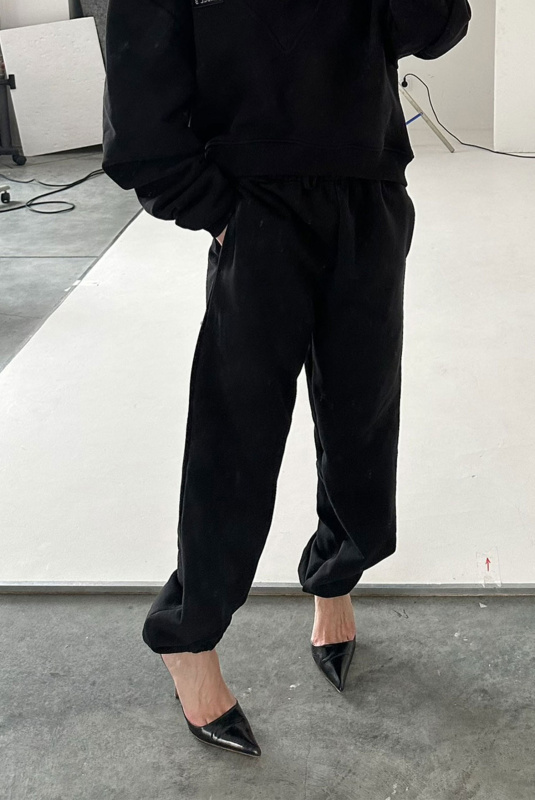 Джоггеры на узкой резинке BLACK