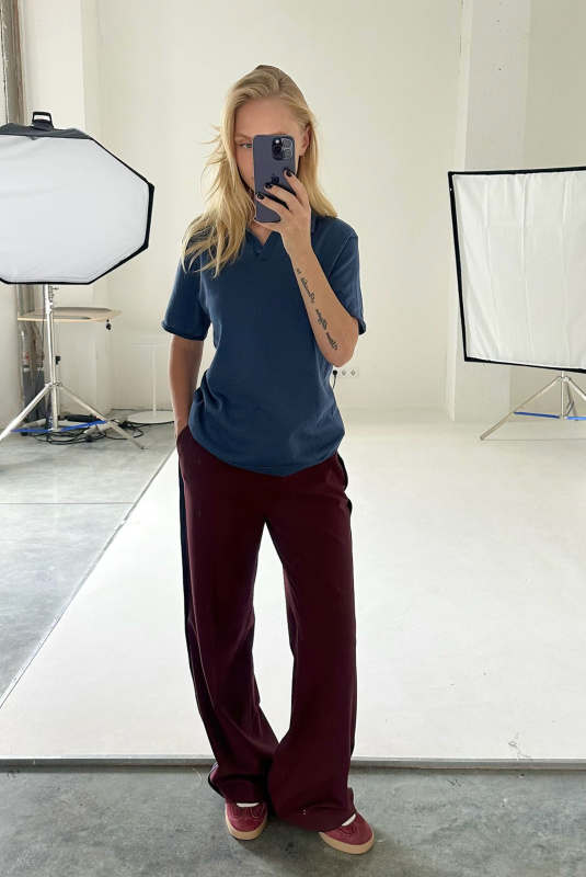 Брюки прямые с лампасами BURGUNDY Брюки прямые с лампасами BURGUNDY