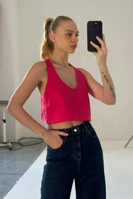 Майка укороченная изо льна PINK