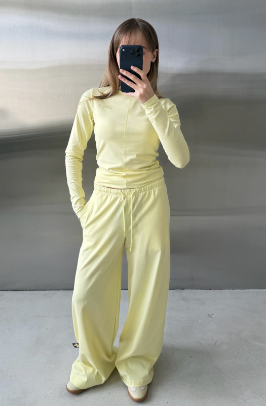 Лонгслив слим-фит