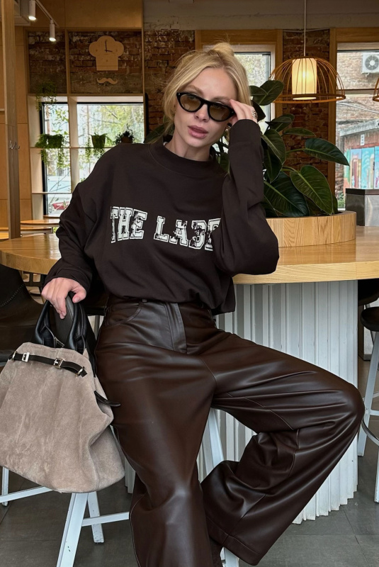 Лонгслив объемный BROWN