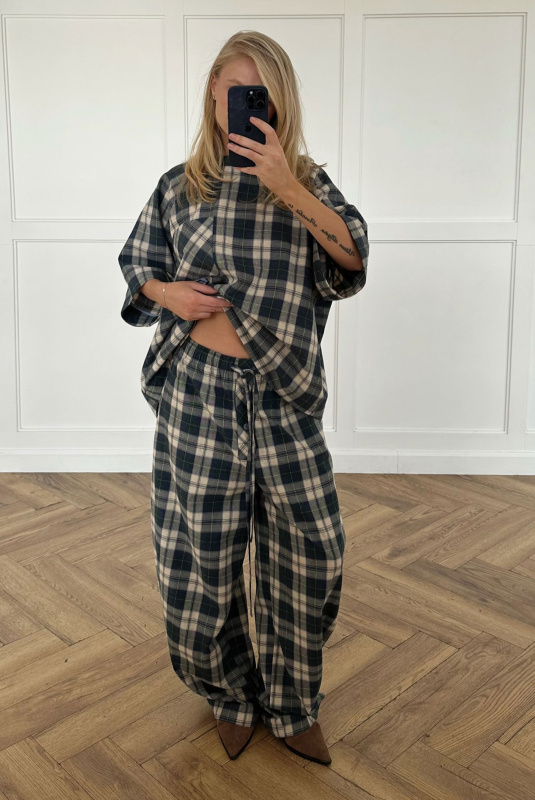 Футболка обьемная в клетку