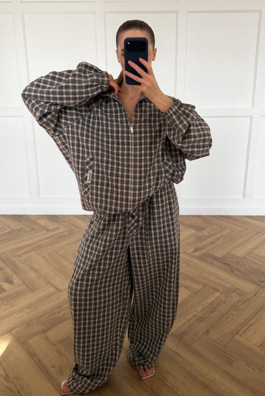 Олимпийка в клетку