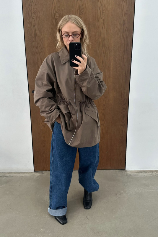 Парка на кулисе BROWN