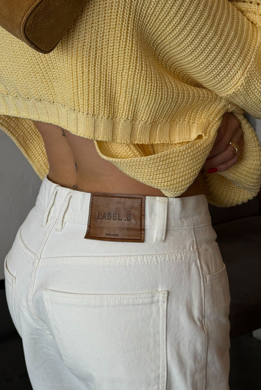 Джинсы на низкой посадке (белые)