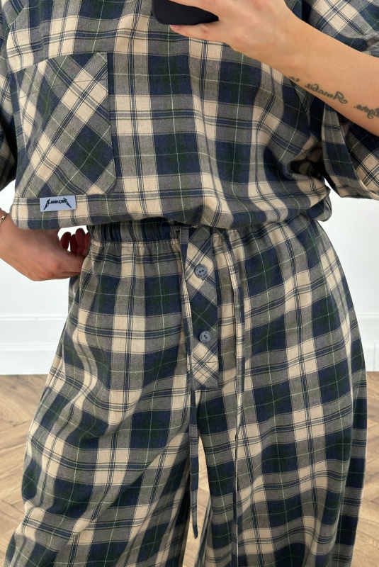 Футболка обьемная в клетку