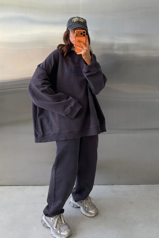 Свитшот овер фит